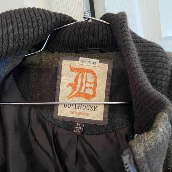 XL DollHouse Jacket - Picture 2 of 3